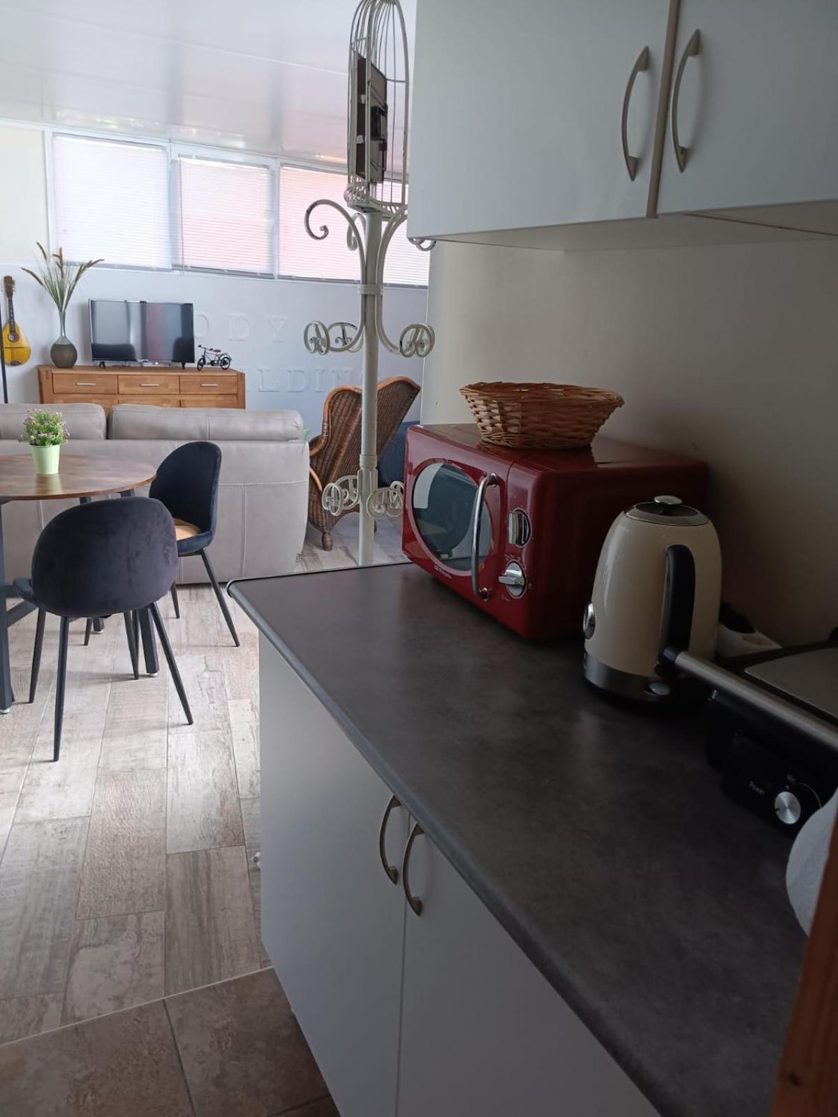 La Casa De Huespedes Lägenhet Puebla de Vallbona Exteriör bild