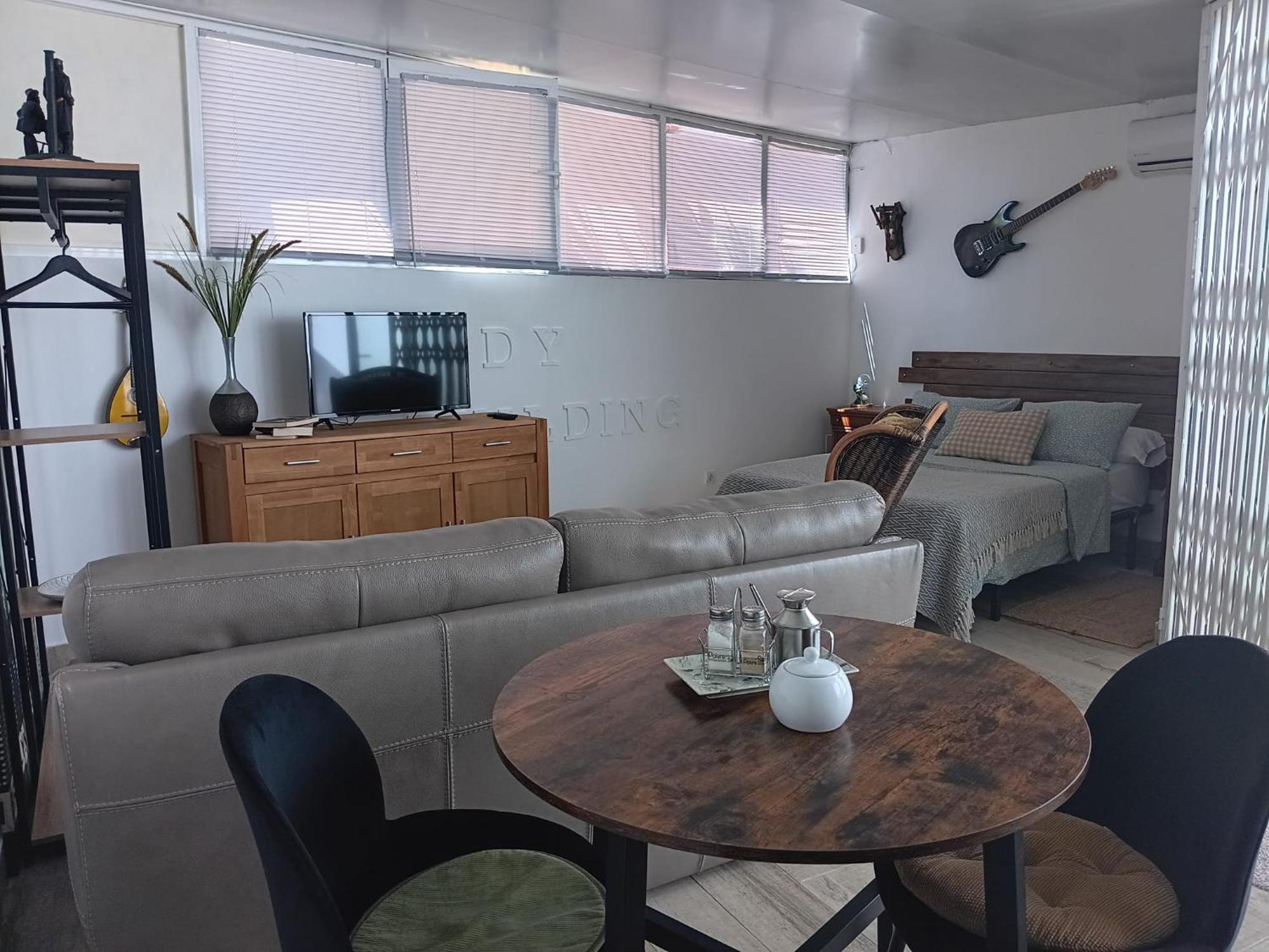 La Casa De Huespedes Lägenhet Puebla de Vallbona Exteriör bild