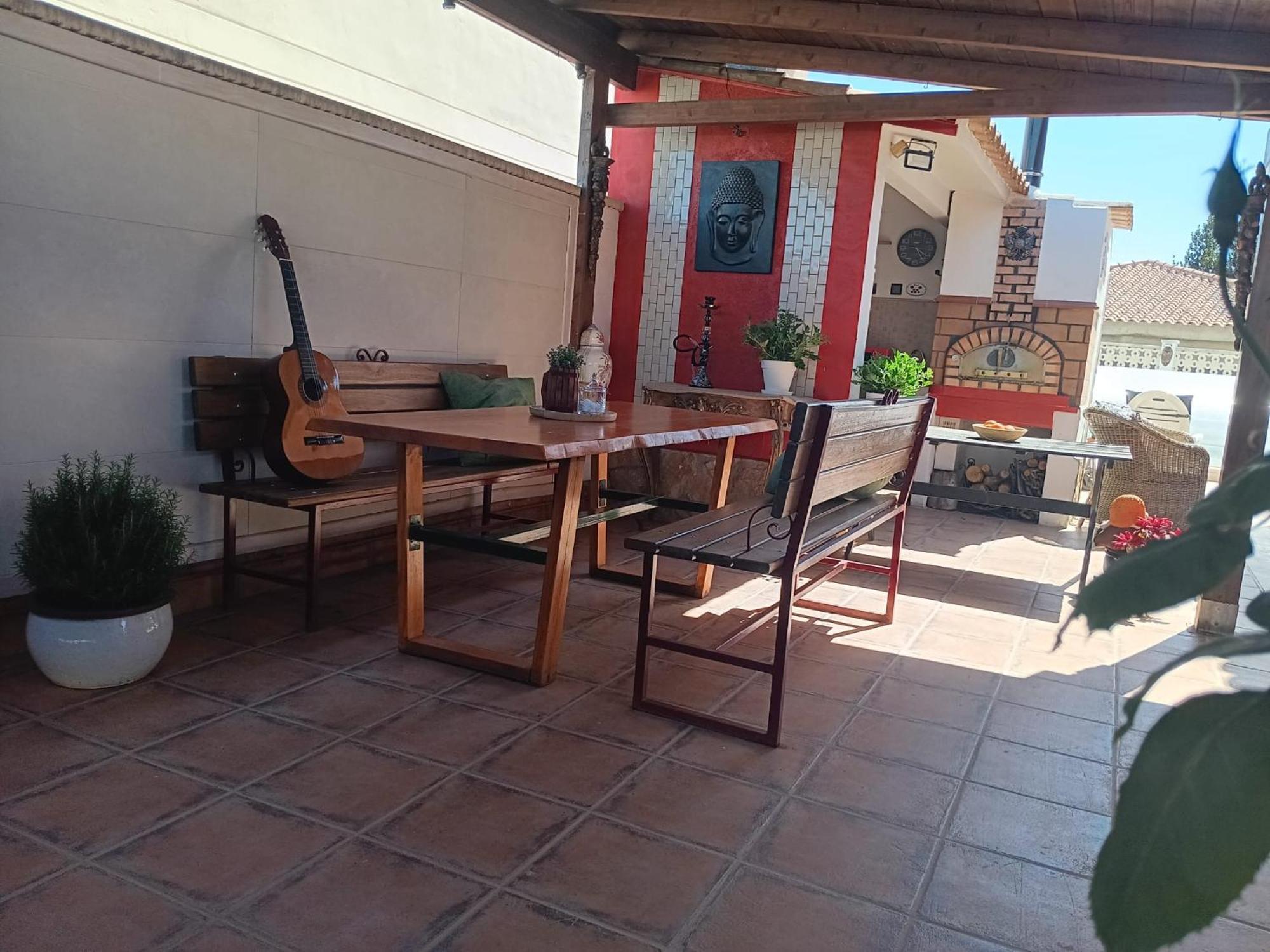 La Casa De Huespedes Lägenhet Puebla de Vallbona Exteriör bild